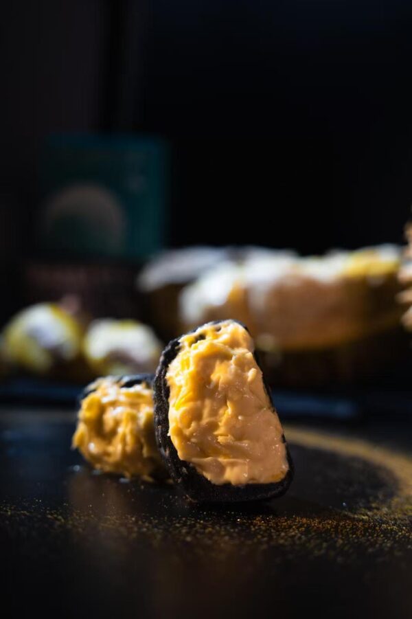 36D Durian 正宗馬來西亞黑刺+貓山王榴槤冰皮月餅(預售) - Image 2